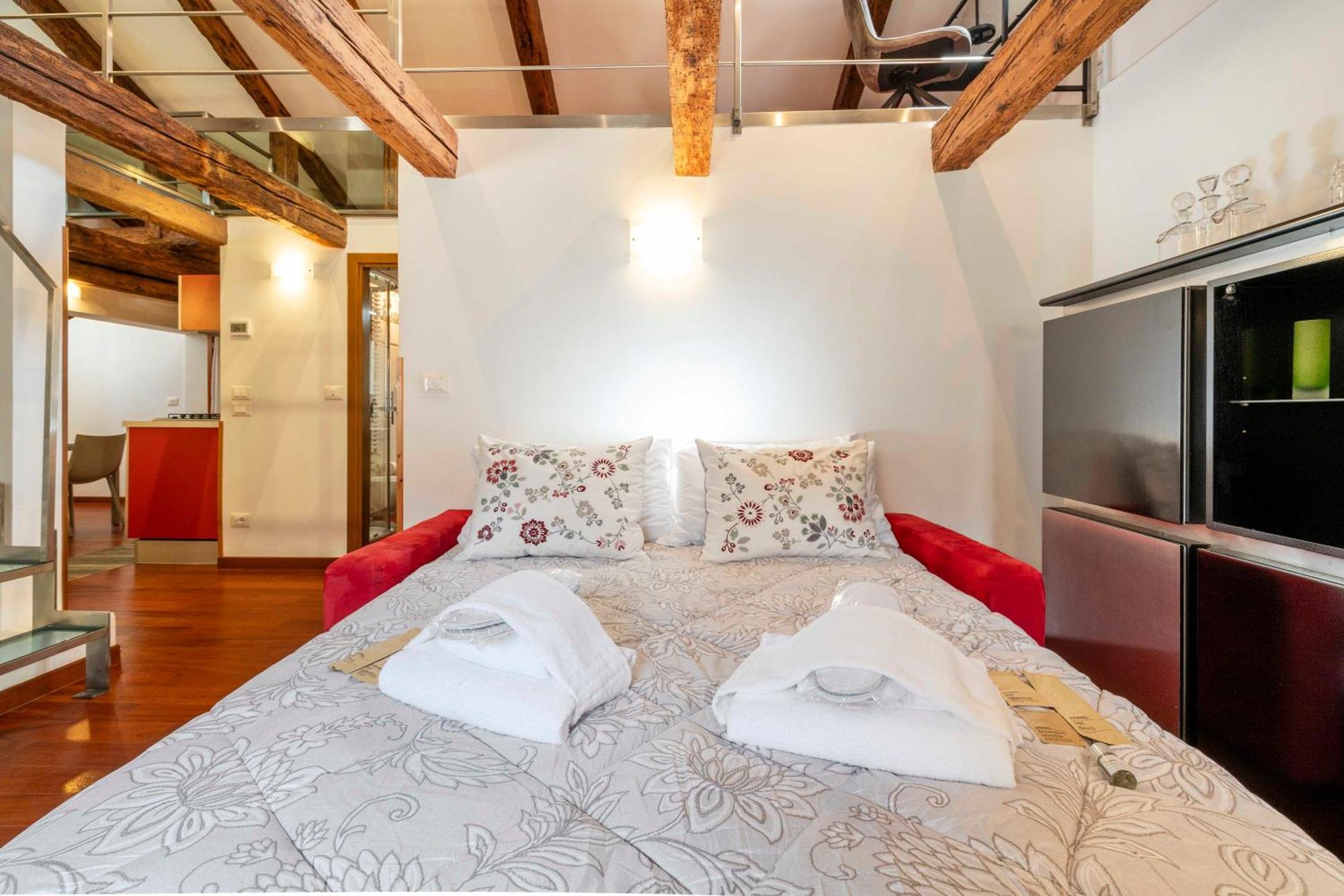 Glass House - Loft 2 Minutes To Rialto Bridge & View Velence Kültér fotó